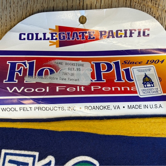 Notre Dame Pennant, 1999 - Picture 3 of 4